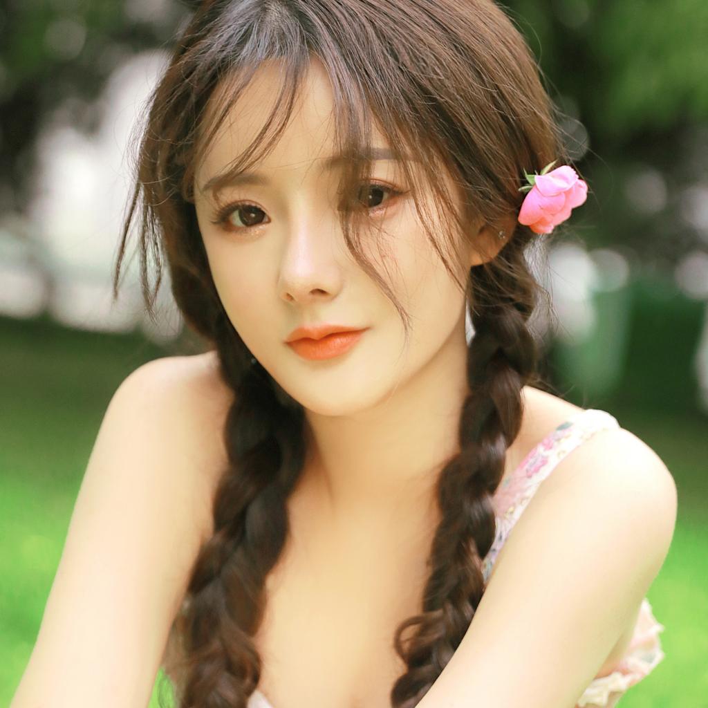 IPX-871看起来超S的美脚大姊奇袭痴女文件明里紬相关图片